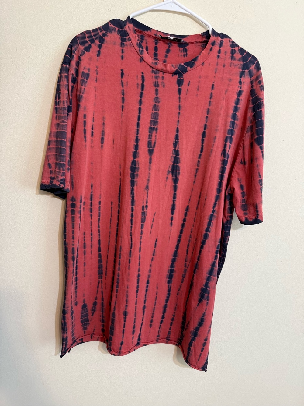 Olivaceous Women’s Rust and Navy Tie-Dye Tee short sleeve L